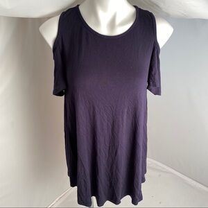Reborn J navy cold shoulder top